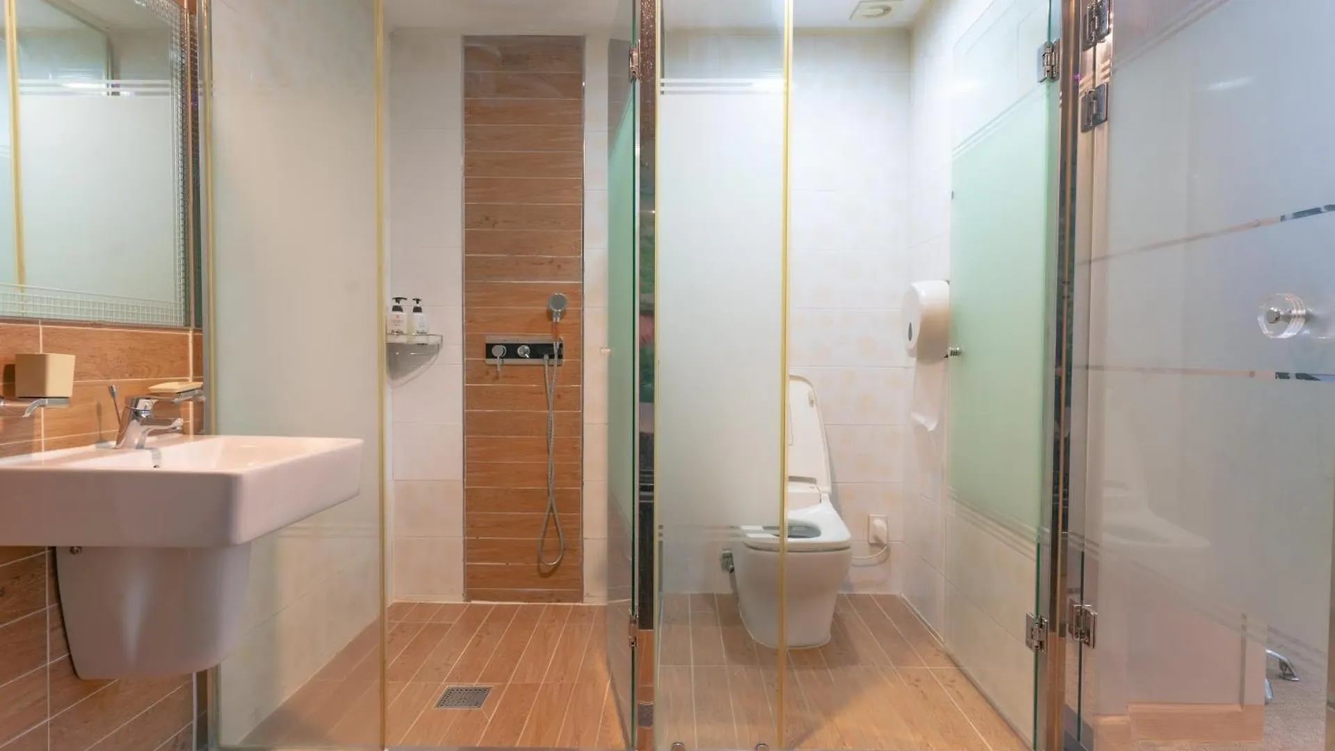 The Bay Hotel Haeundae Busan 2*,  South Korea