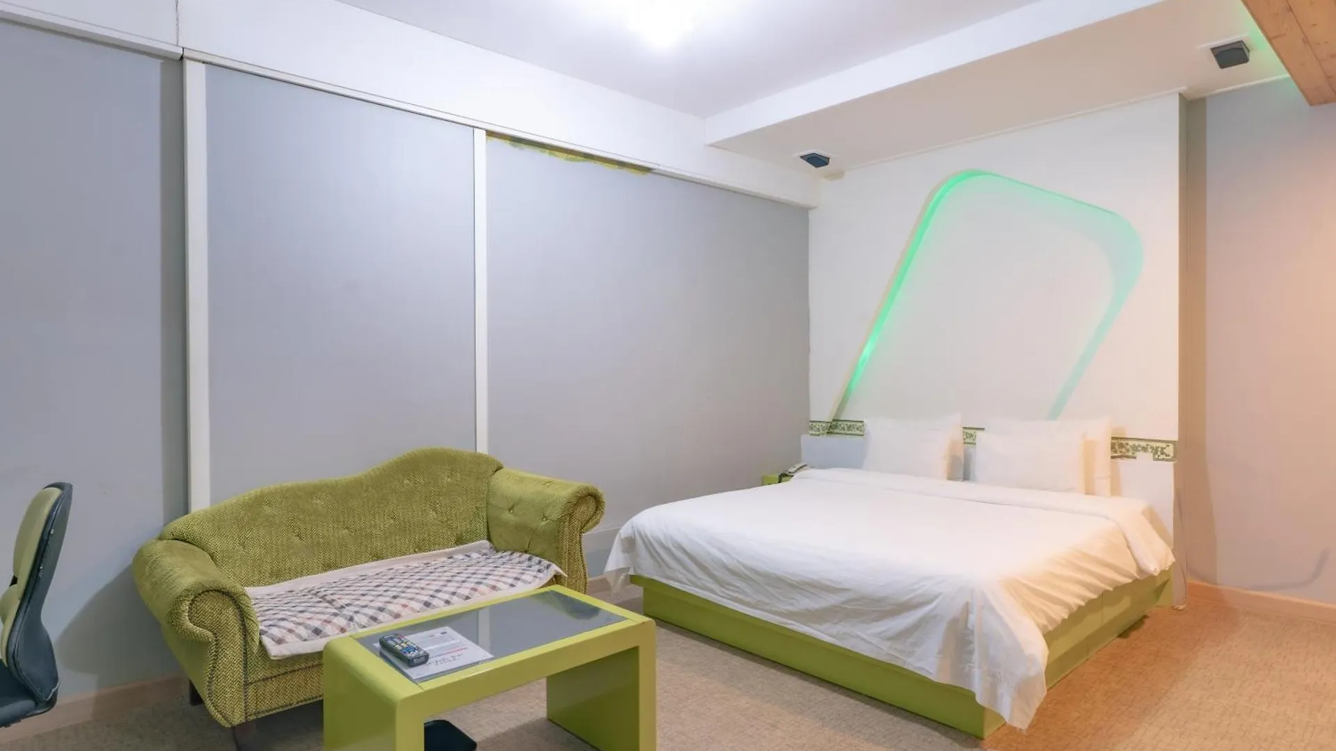 The Bay Hotel Haeundae Busan 2*,  South Korea